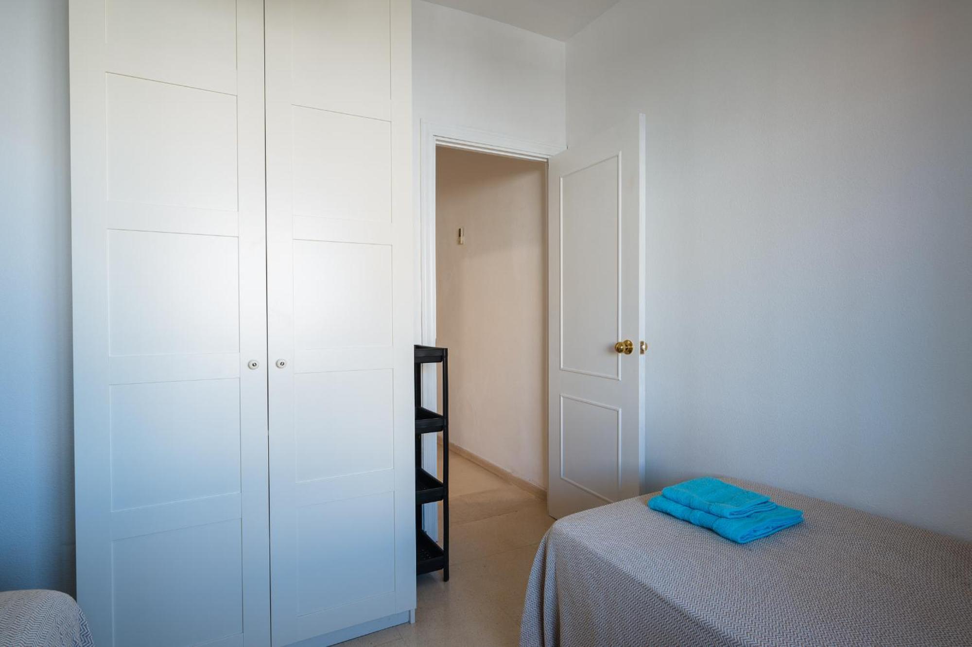 Apartmán Piso Familiar Virgen Del Rocio Sevilla Exteriér fotografie