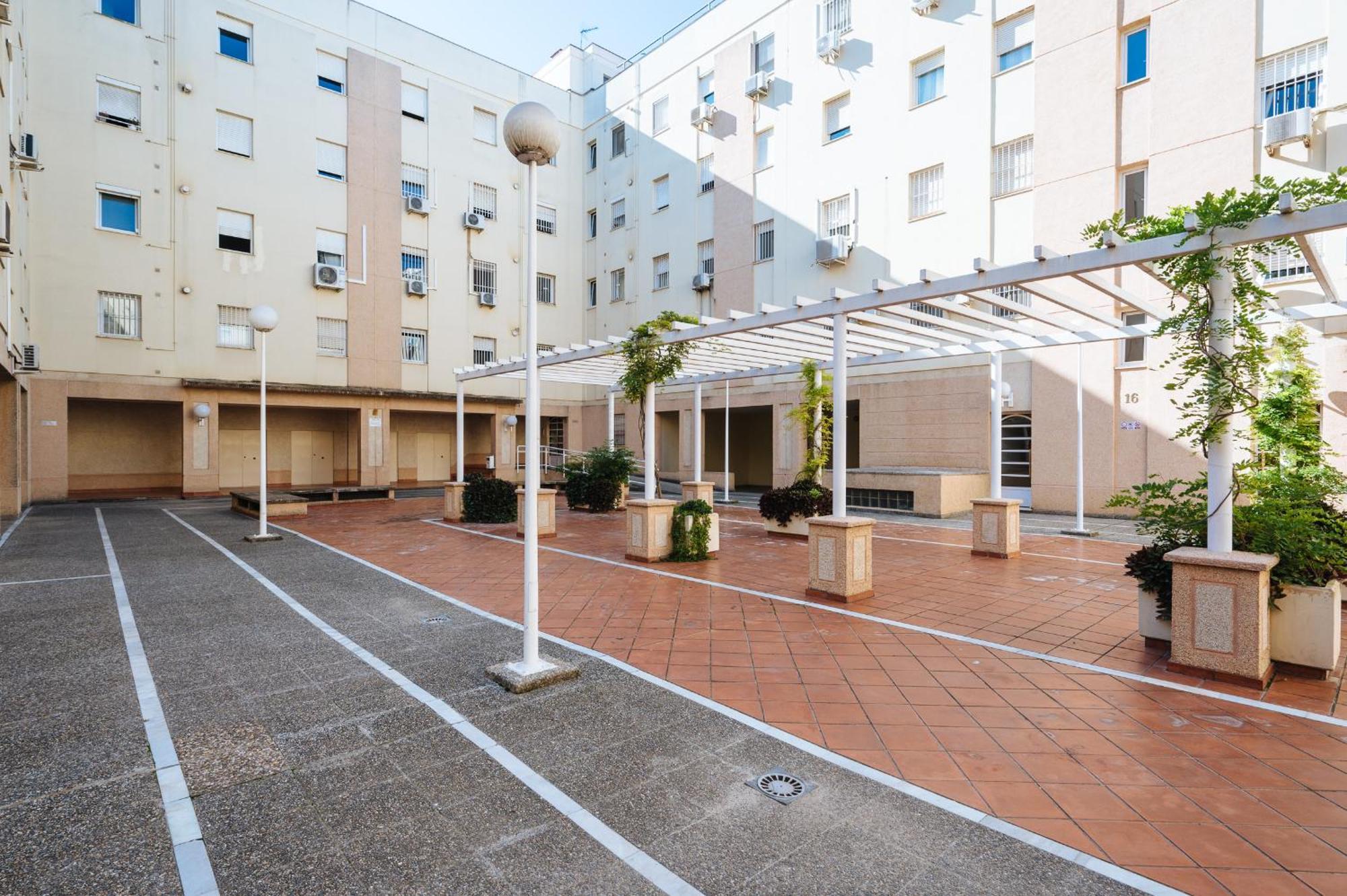 Apartmán Piso Familiar Virgen Del Rocio Sevilla Exteriér fotografie