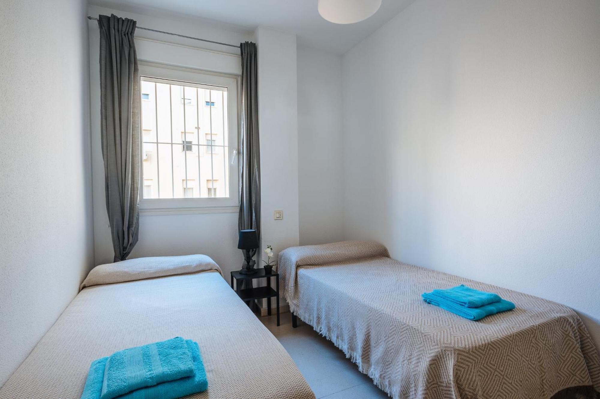 Apartmán Piso Familiar Virgen Del Rocio Sevilla Exteriér fotografie