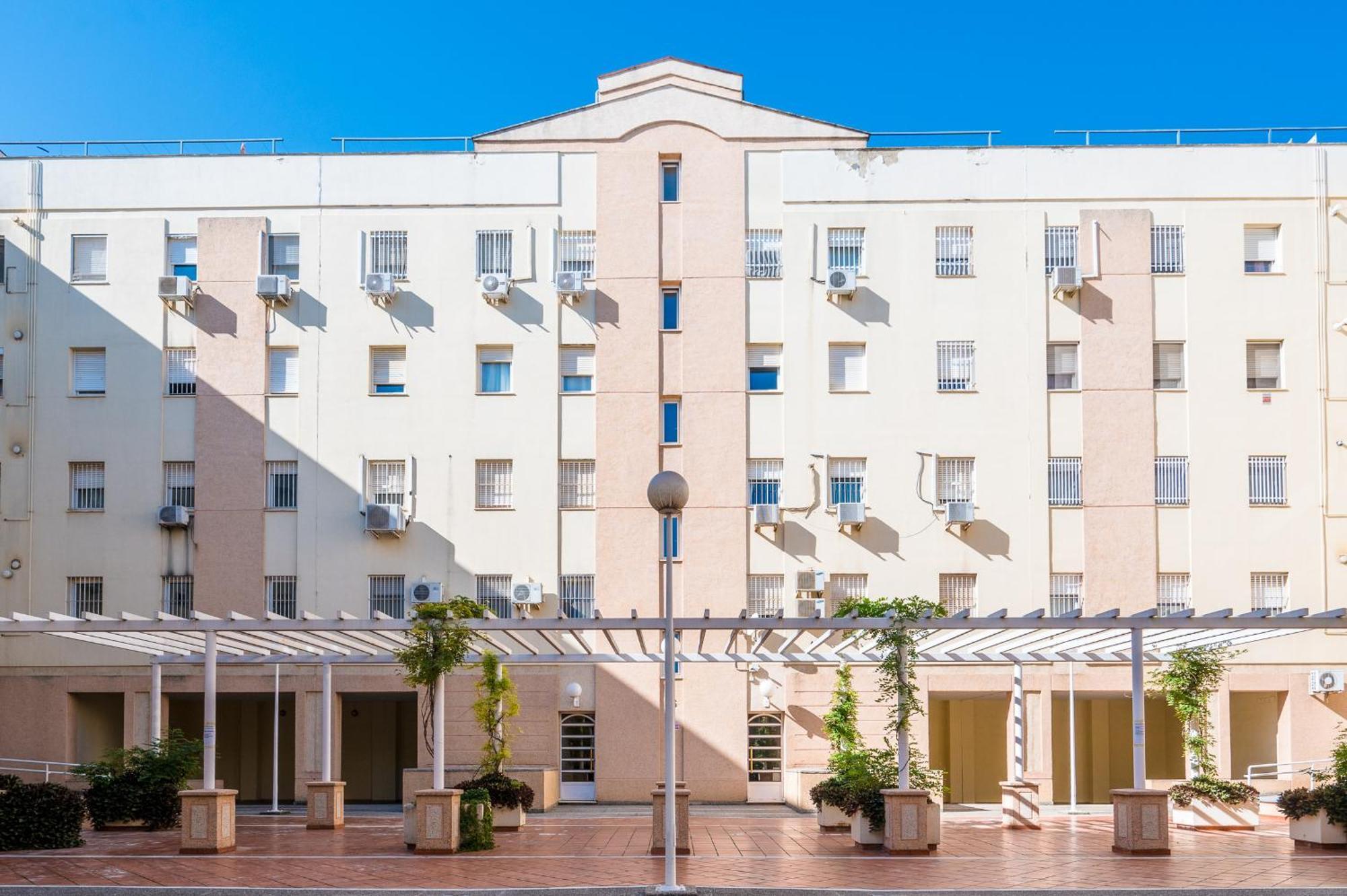 Apartmán Piso Familiar Virgen Del Rocio Sevilla Exteriér fotografie