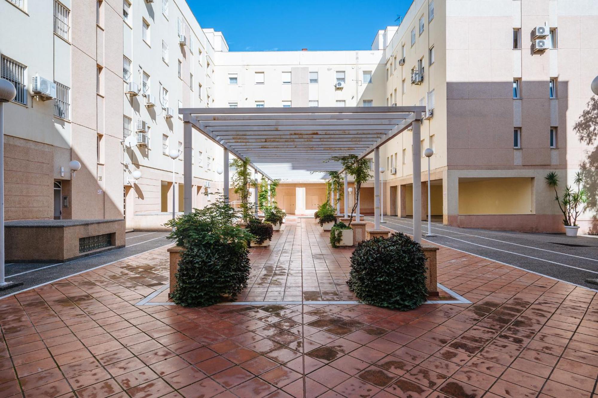 Apartmán Piso Familiar Virgen Del Rocio Sevilla Exteriér fotografie