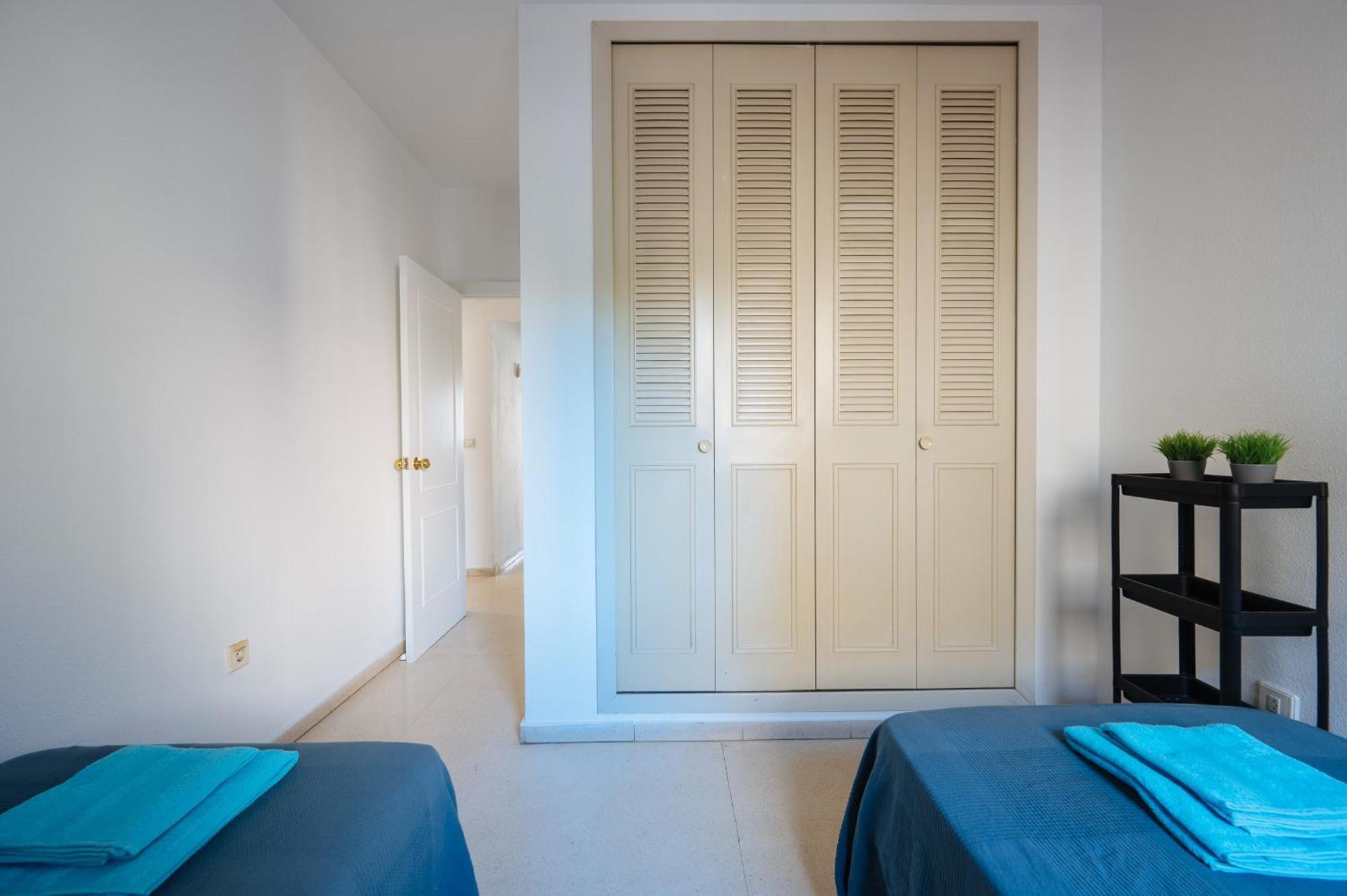 Apartmán Piso Familiar Virgen Del Rocio Sevilla Exteriér fotografie