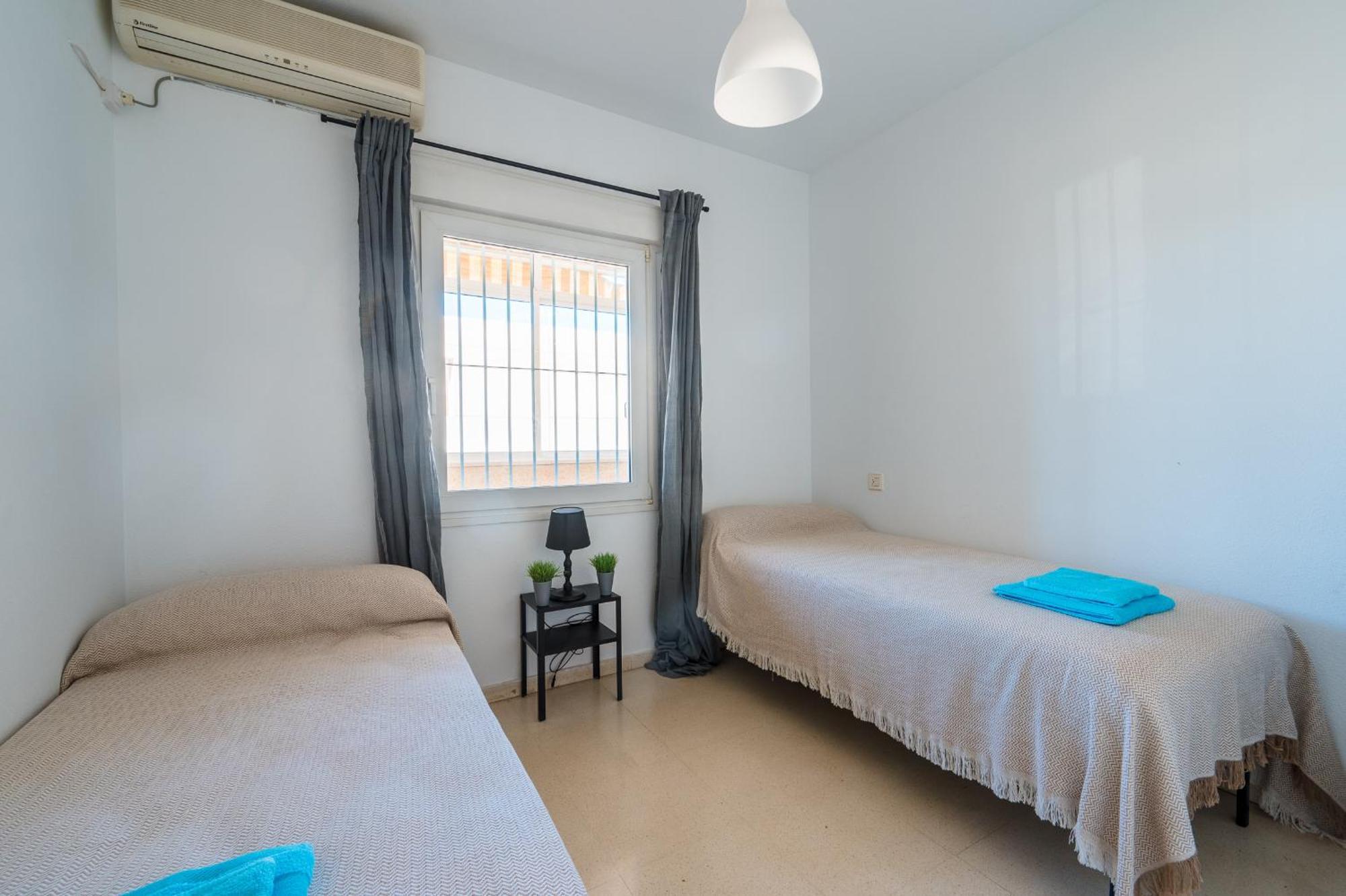 Apartmán Piso Familiar Virgen Del Rocio Sevilla Exteriér fotografie