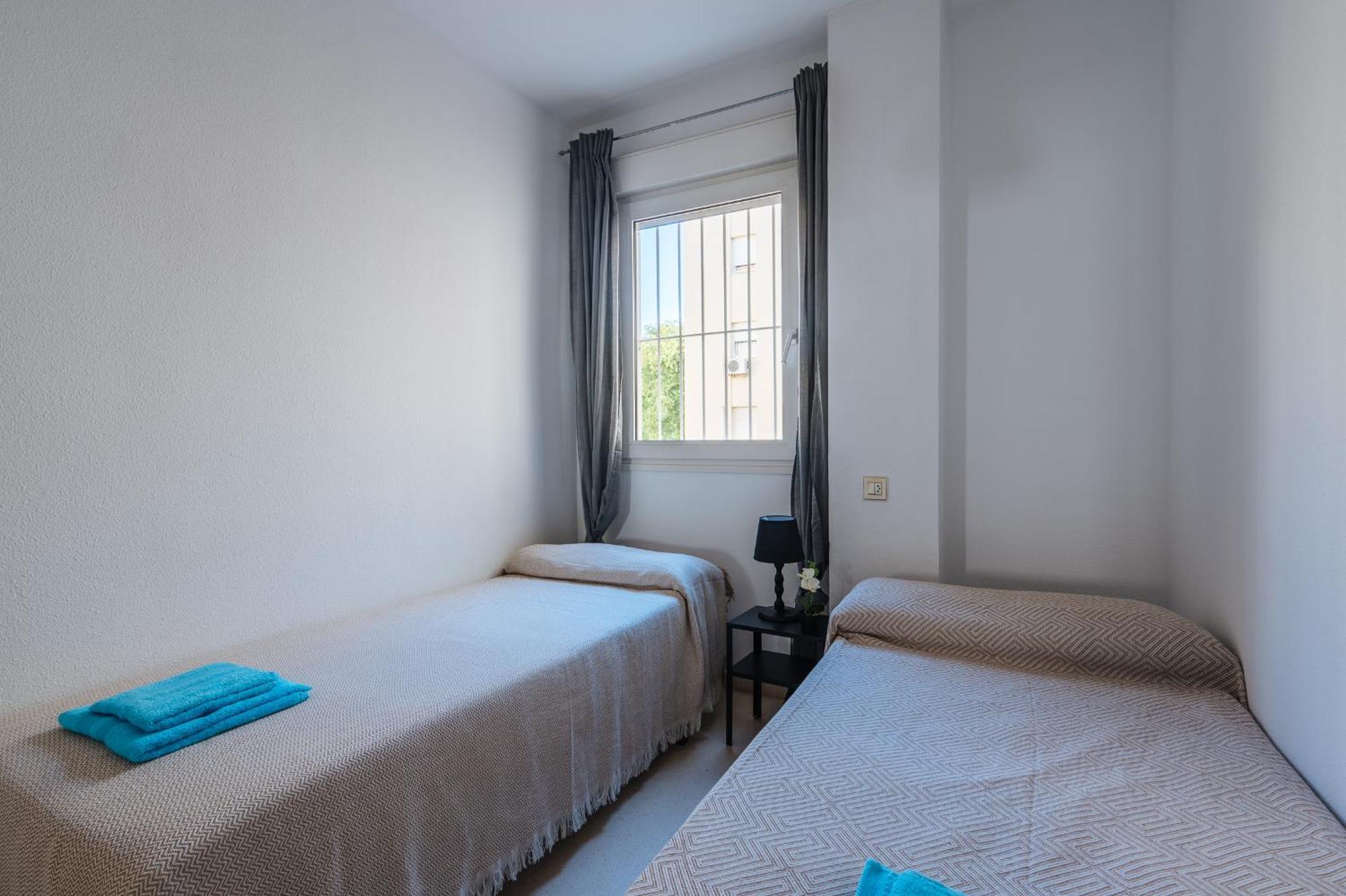 Apartmán Piso Familiar Virgen Del Rocio Sevilla Exteriér fotografie