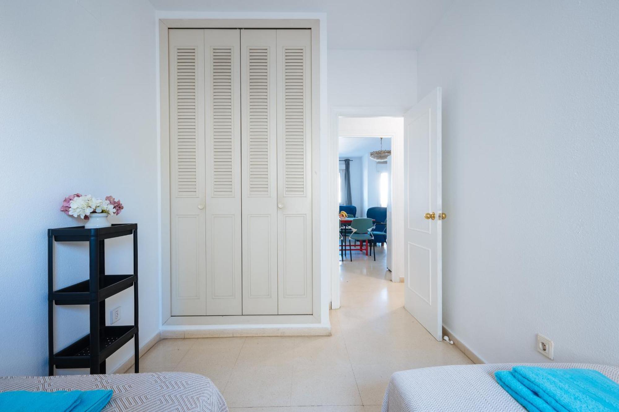 Apartmán Piso Familiar Virgen Del Rocio Sevilla Exteriér fotografie